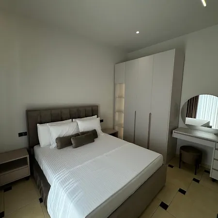 Aayan Apartment *